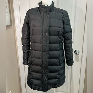 J Jill black woman’s down puffer coat. 80% down fill size M petite. Light wt